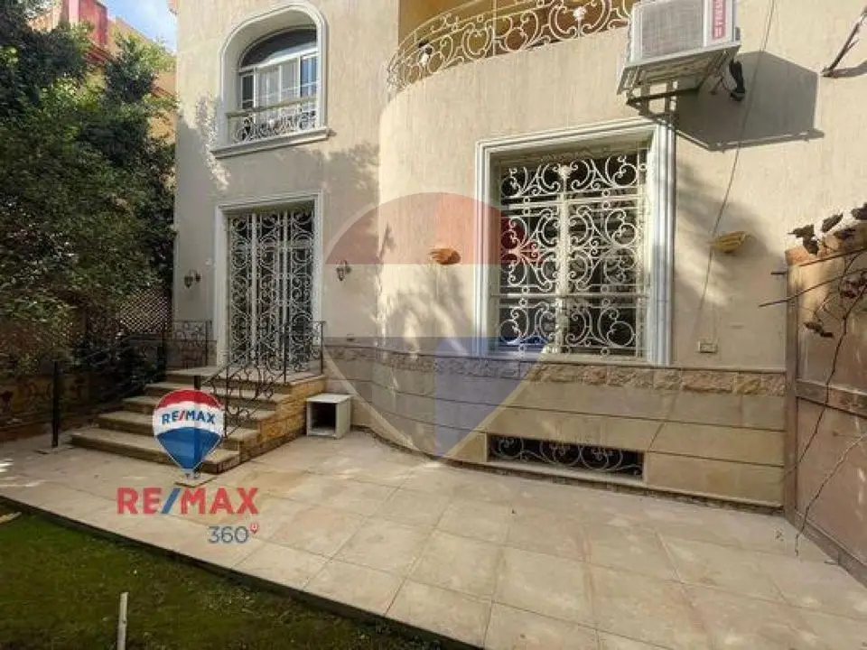Ready to move townhouse in La Rosa next to Garden8