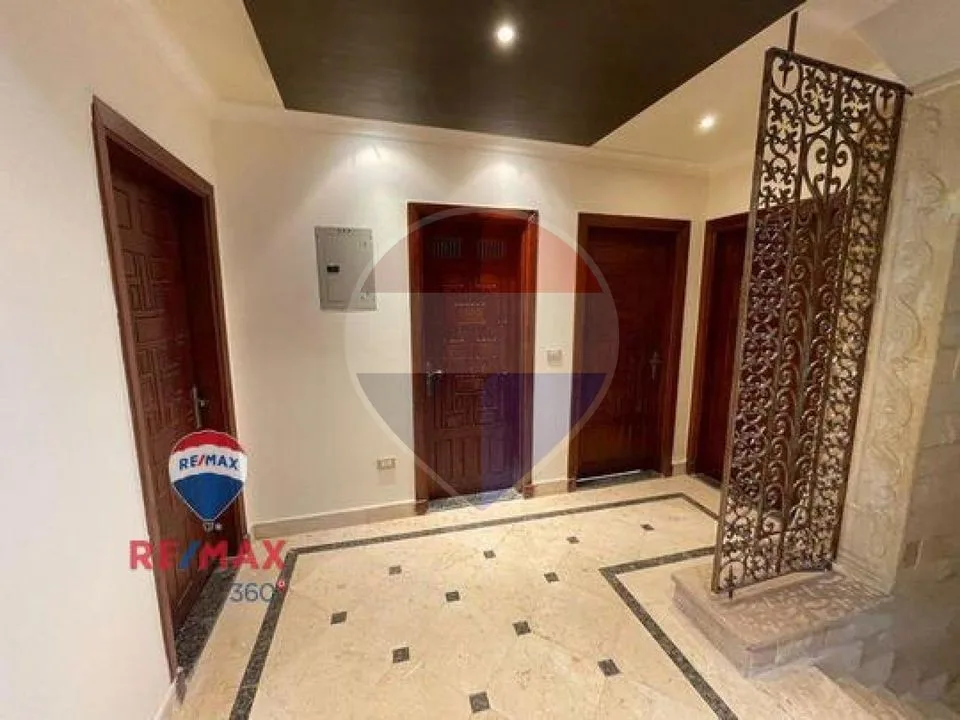 Ready to move townhouse in La Rosa next to Garden8