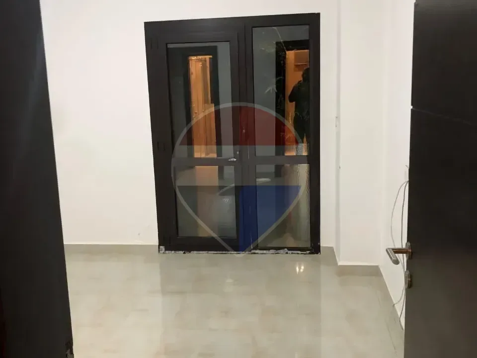 شقة نصف مفروشة للإيجار في ويست تاون سوديك، زايد