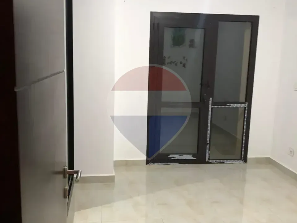 شقة نصف مفروشة للإيجار في ويست تاون سوديك، زايد