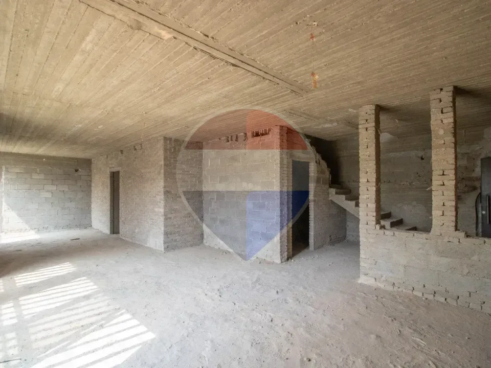 Semi-finished duplex with roof -Private entrance
