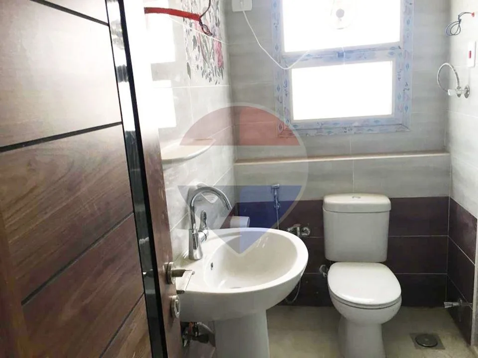 Penthouse for sale in Garden Hills