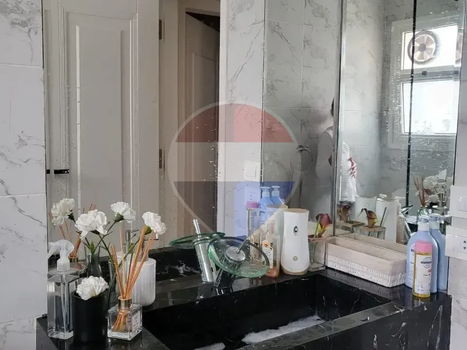Semi-furnished I-Villa Roof in Mountain View