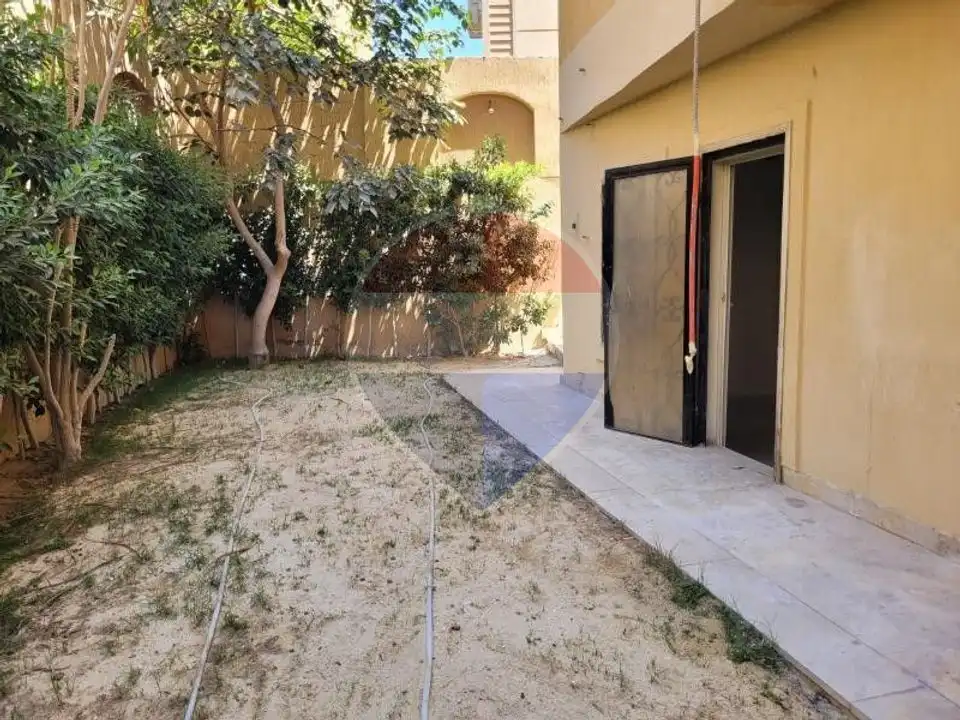 Finished apartment with garden-Very prime location