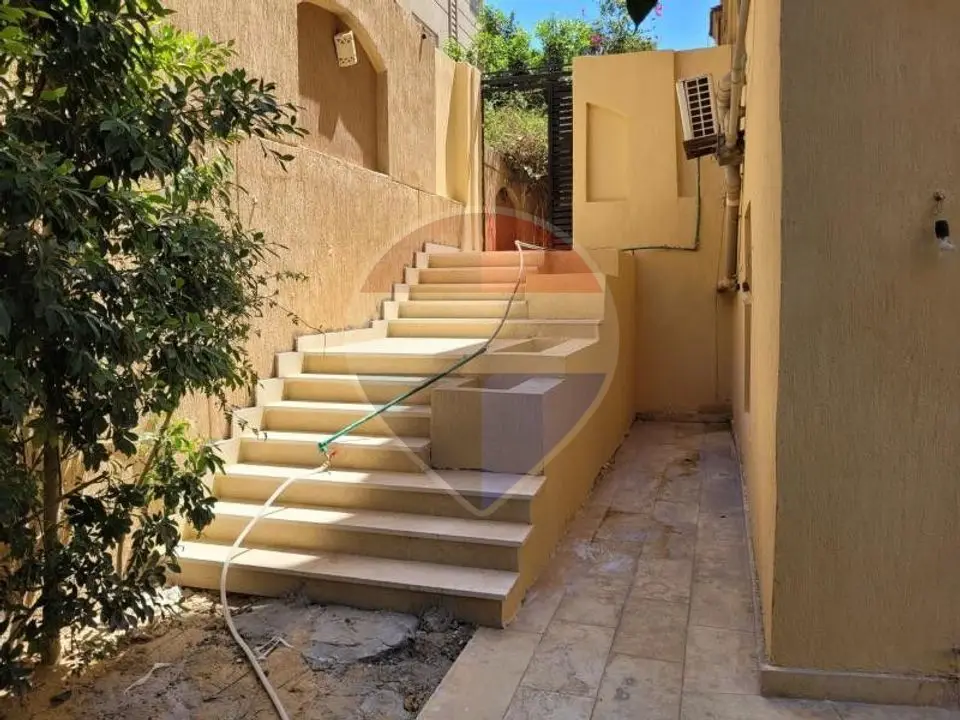 Finished apartment with garden-Very prime location