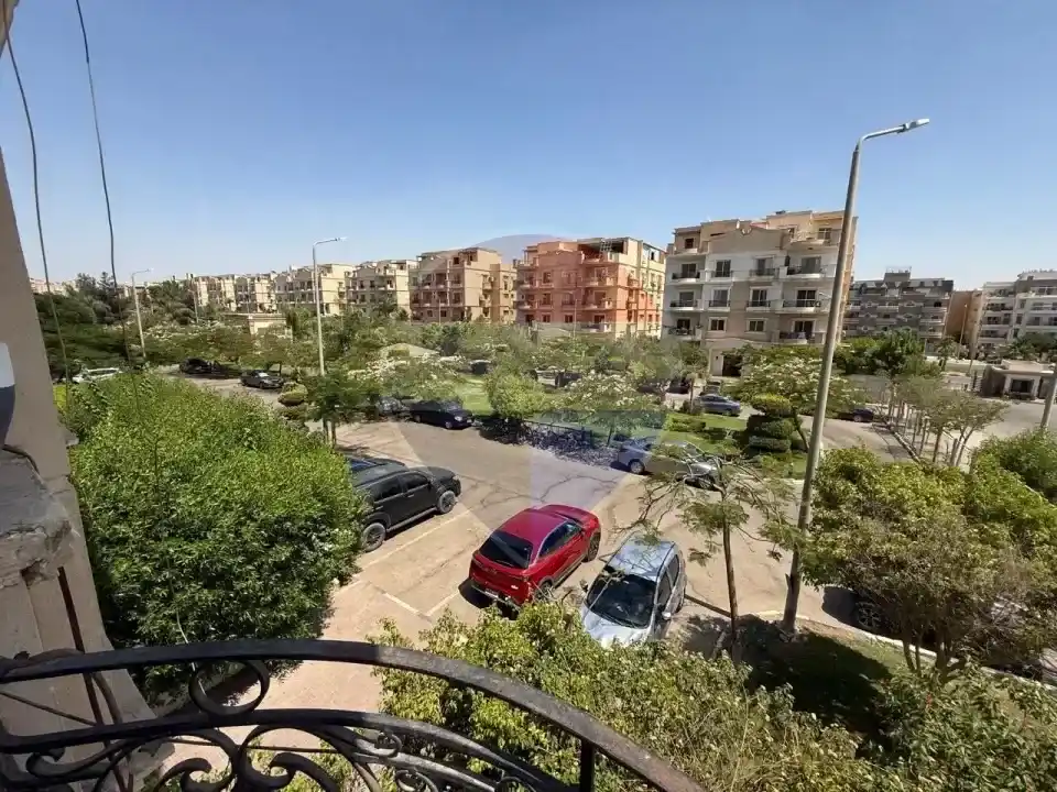 Fully Furnished Apartment in Beverly Hills