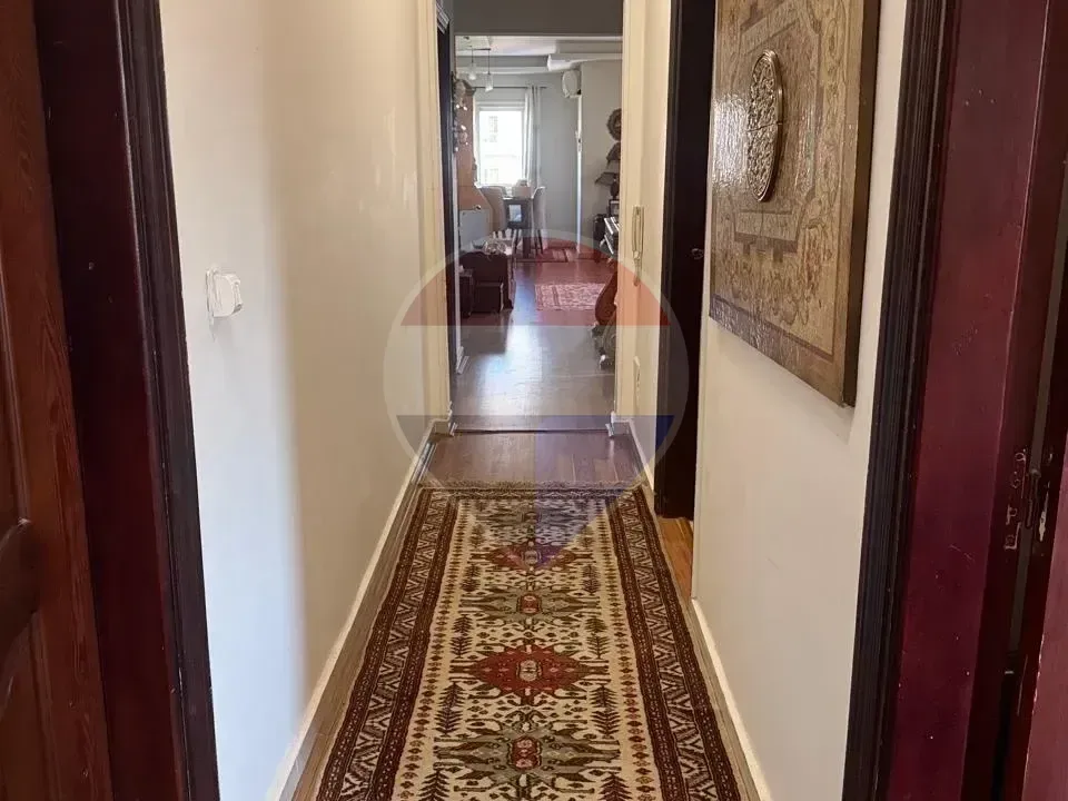 Fully Furnished Apartment in Beverly Hills