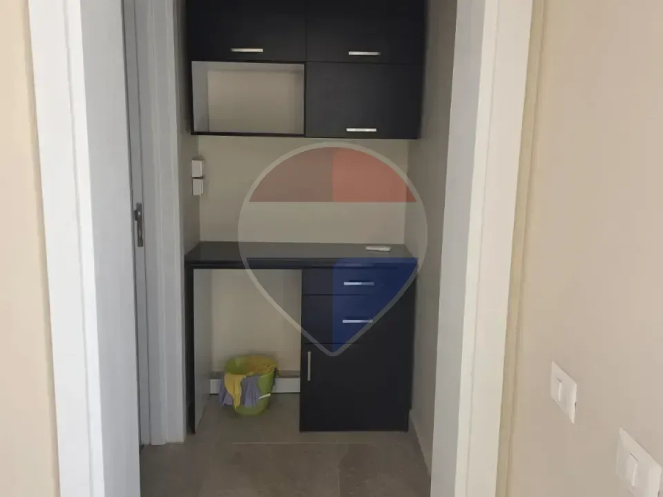 Furnished Studio with a Spacious Private Roof