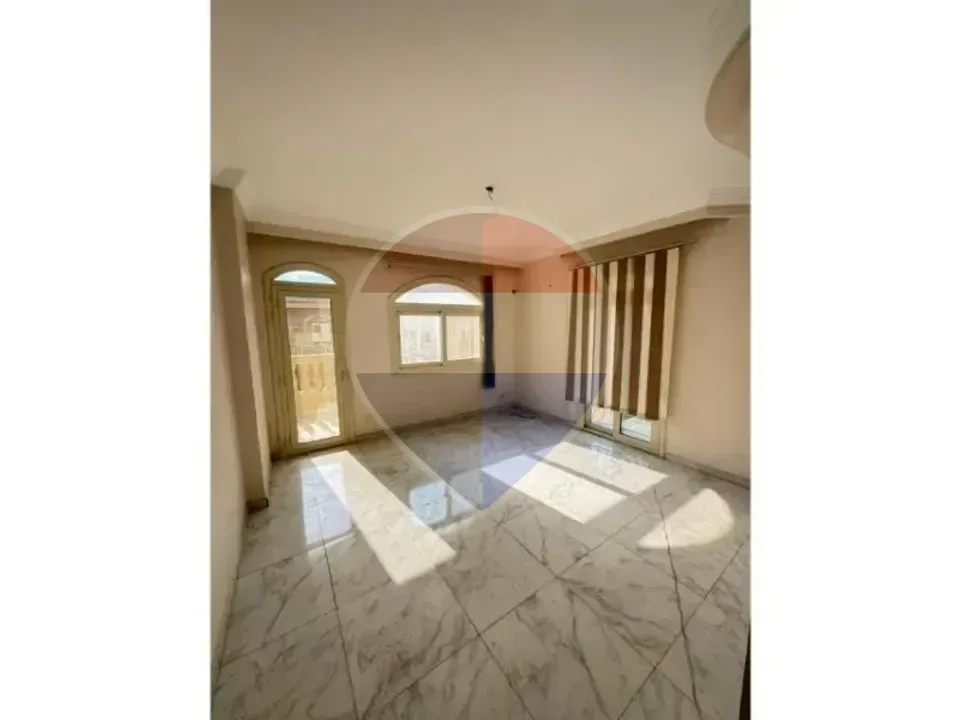400m Apartment for rent in West Somid