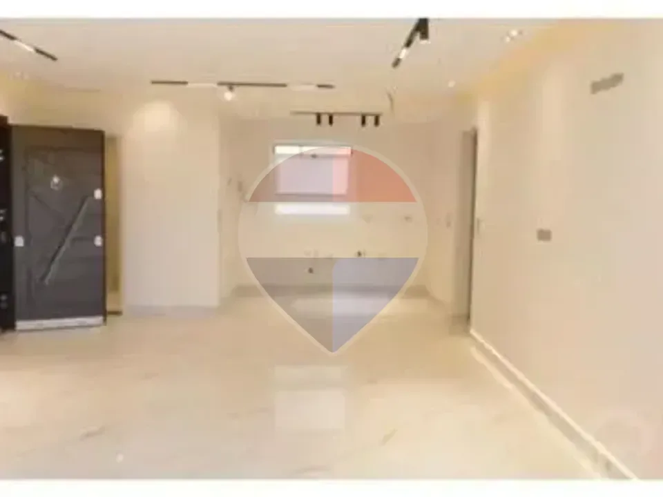 Semi furnished Apartment for rent in Hyde Park