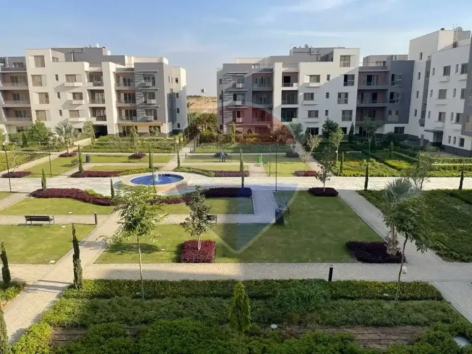 شقة مميزة للإبجار داخل Courtyard AEON بمساحة كبيرة