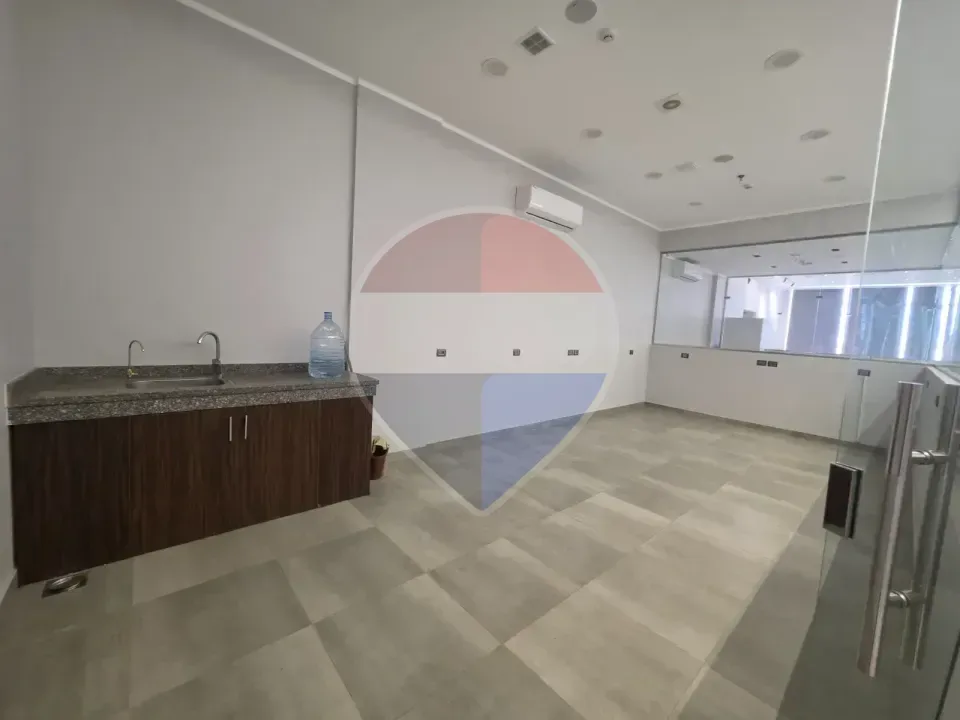 Office for Rent in Legenda Mall-SuperLux Finishing