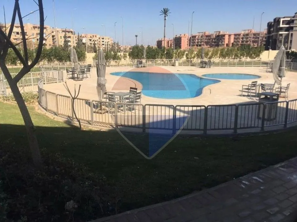 Empty Apartment rent at The Address in prime location