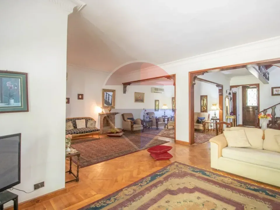 Luxury finishing townhouse in Zayed 2000