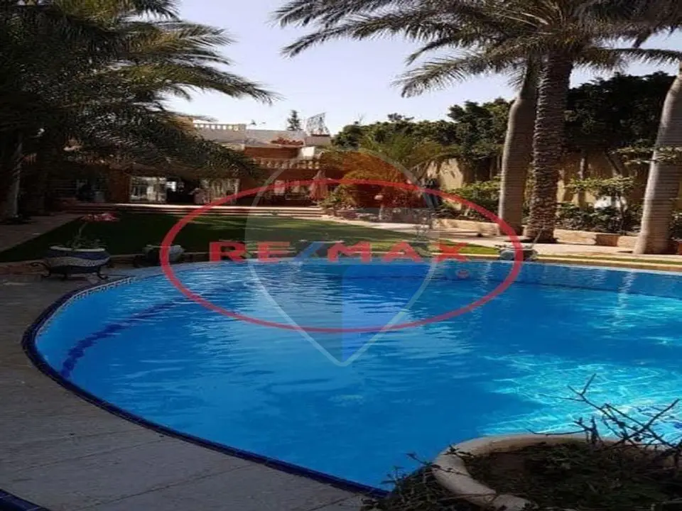فيللا رائعة فى منطقة سيدى كرير يالساحل الشمالى الطيب