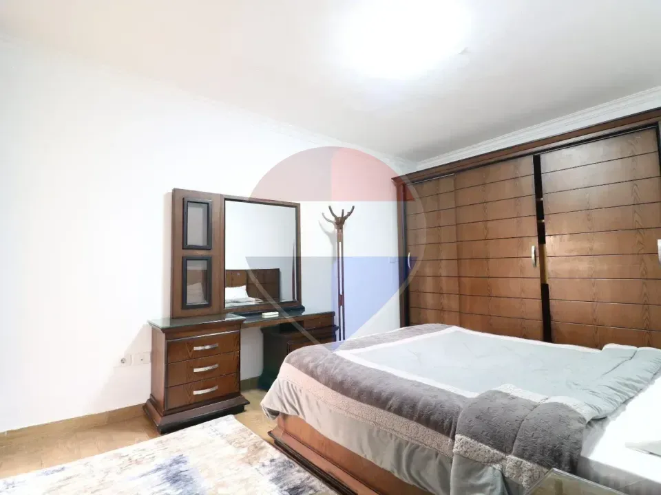 130m Fully furnished apartment in Janna Zayed 1