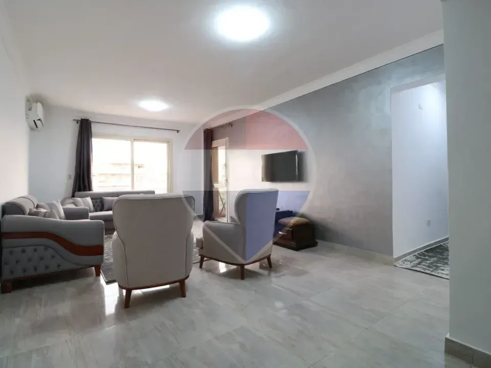 130m Fully furnished apartment in Janna Zayed 1