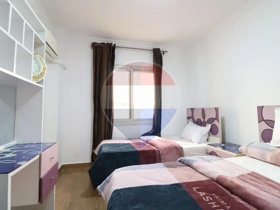 130m Fully furnished apartment in Janna Zayed 1