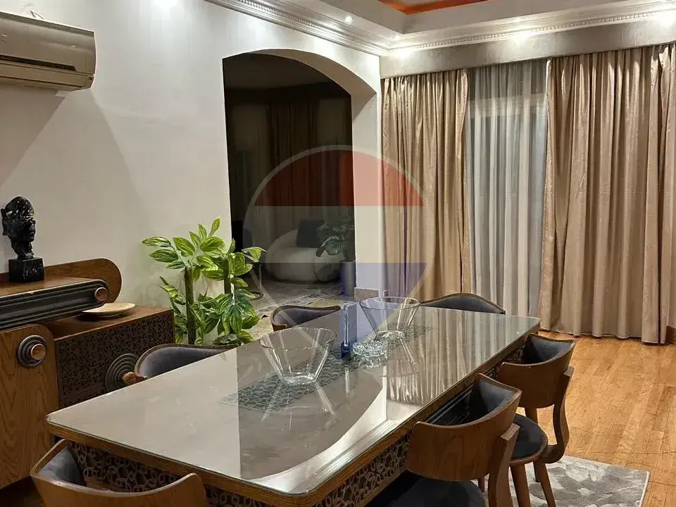 فيلا للإيجار في كمبوند بفرلي هيلز – الشيخ زايد