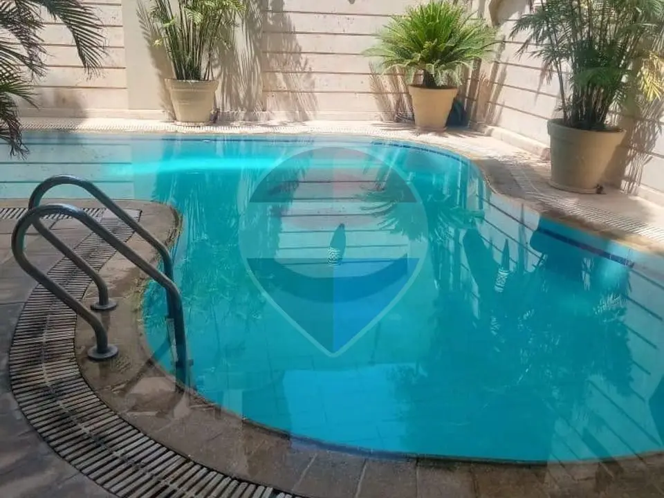 Villa for sale 1000 m in the Fifth Settlement
