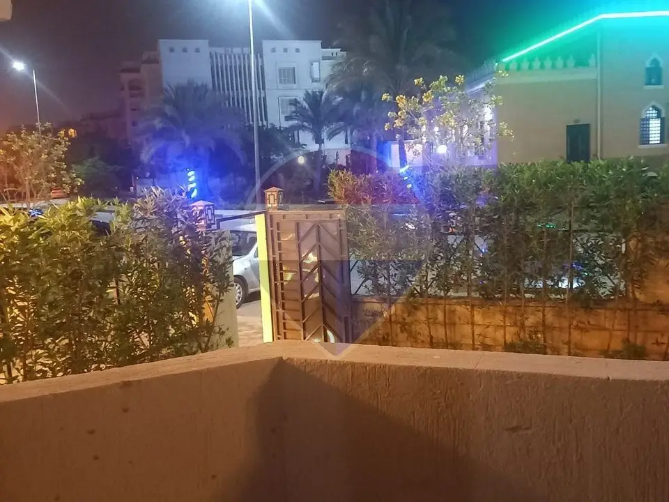 شقة أرضي للإيجار في الخمائل