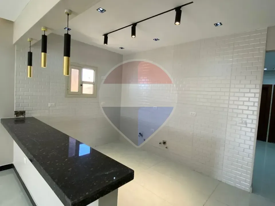 Roof Apartment for Sale in District 16