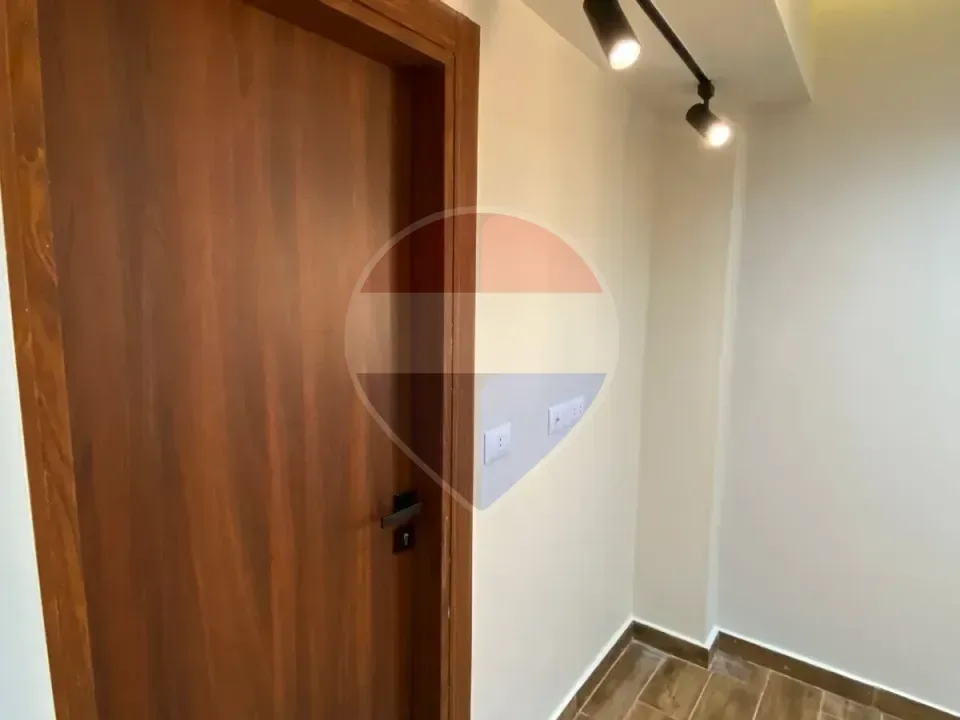 Roof Apartment for Sale in District 16