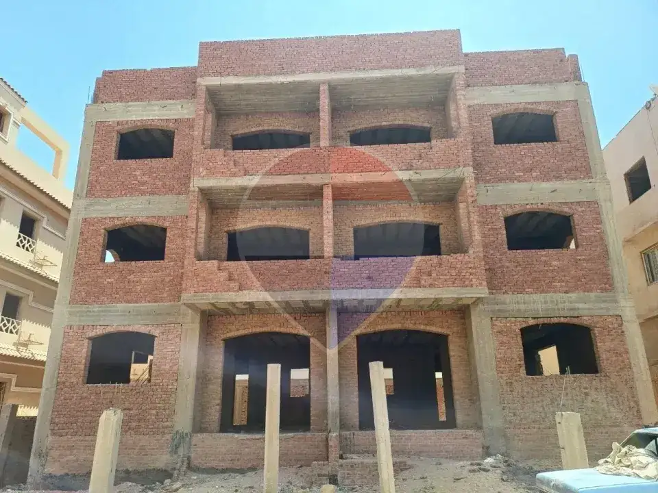 Stand alone villa for sale in the heart of El Sherouk