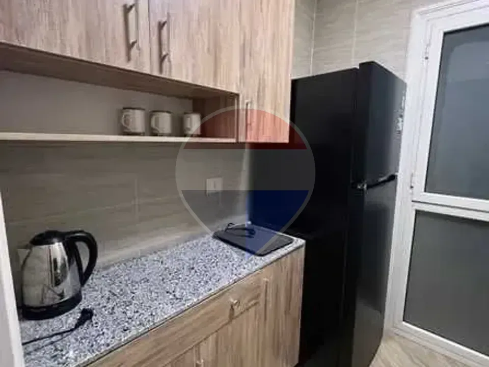 شقةللإيجار بمدينتي B12 - أول سكن - خطوات من إيست هاب