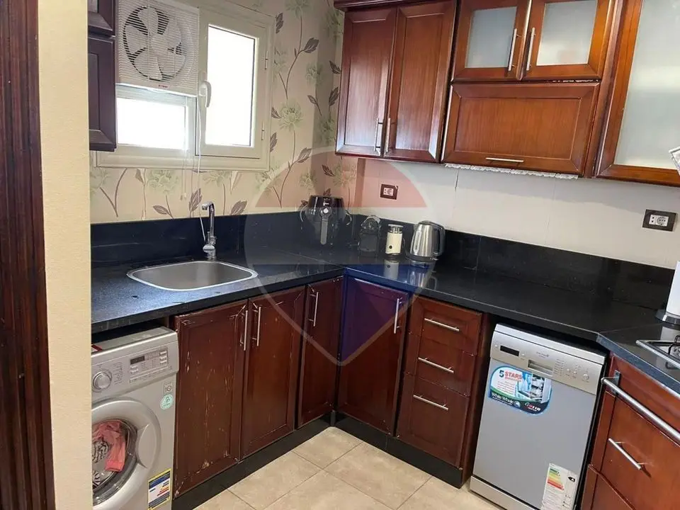 Ground apartment with garden in EL Khamayel