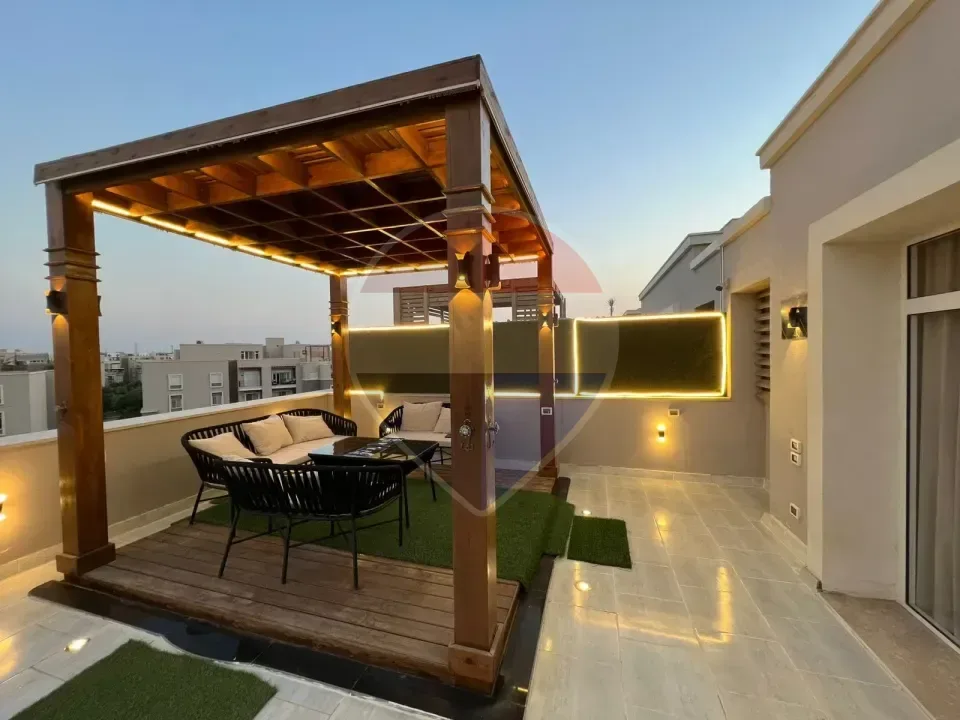 Modern Furnished Studio for Rent – October Plaza