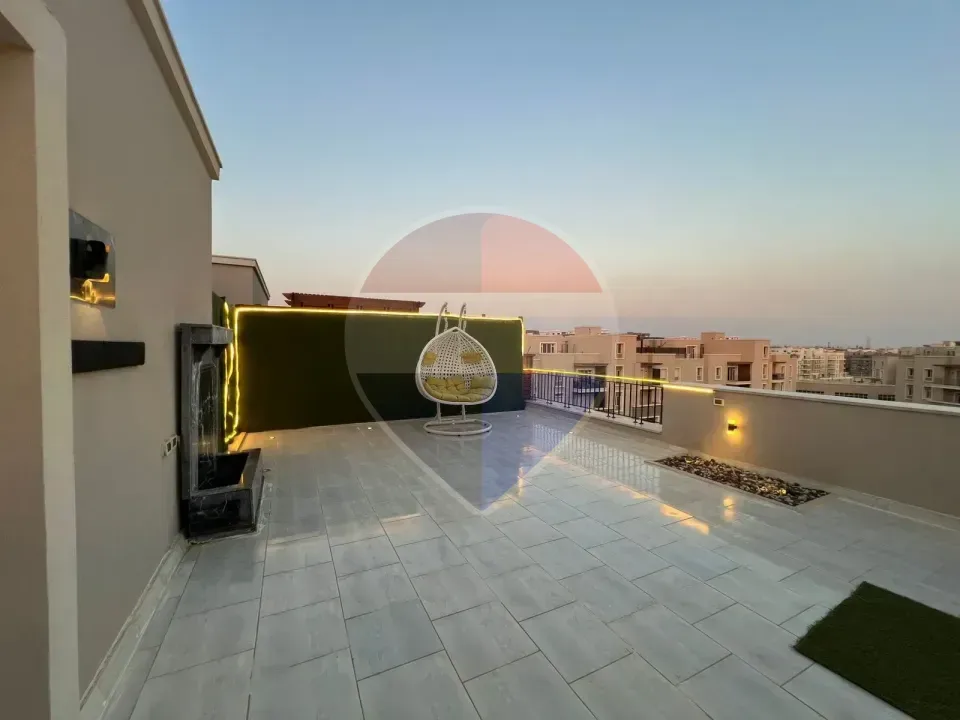 Modern Furnished Studio for Rent – October Plaza