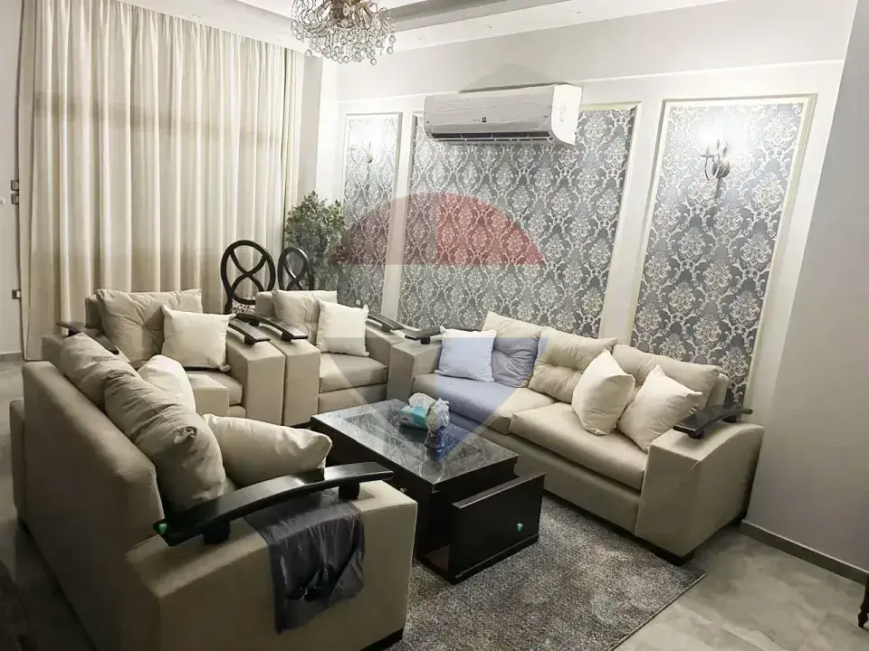 شقة للإيجار في الشيخ زايد، الحي الثامن