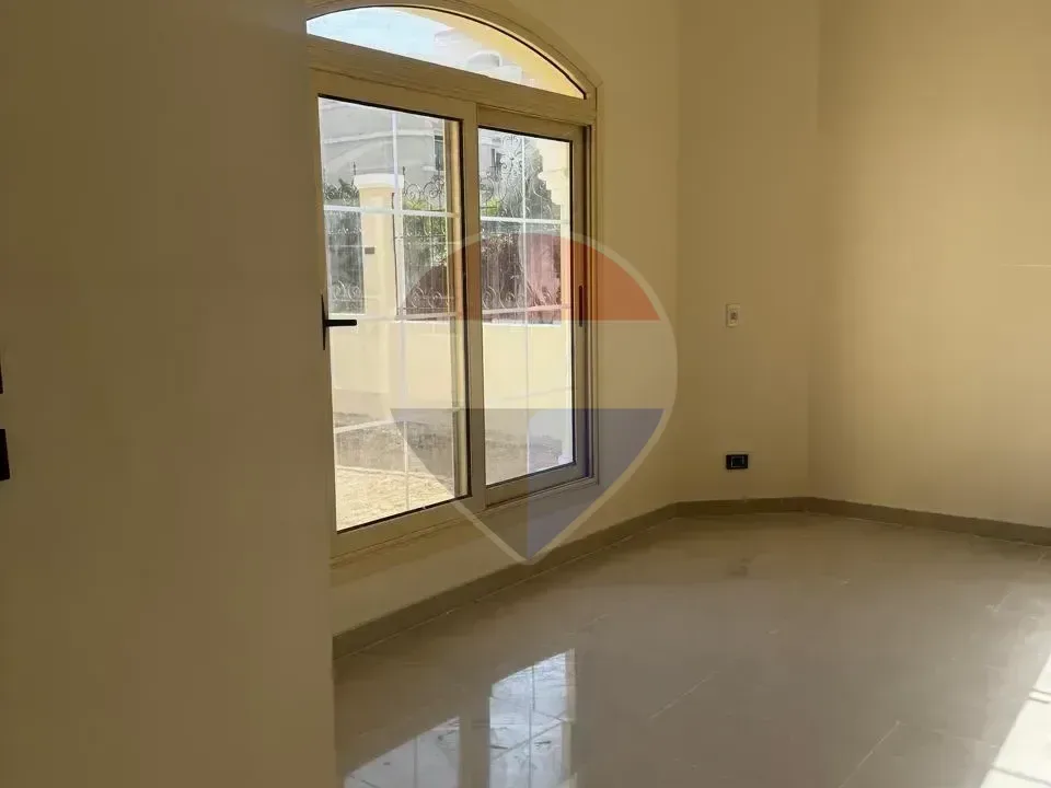 فيلا مستقلة للإيجار في فاونتن بارك – الجولدن سكوير – القاهرة الجديدة
