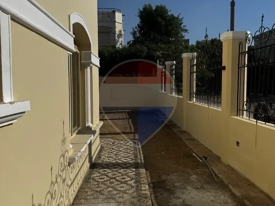 فيلا مستقلة للإيجار في فاونتن بارك – الجولدن سكوير – القاهرة الجديدة