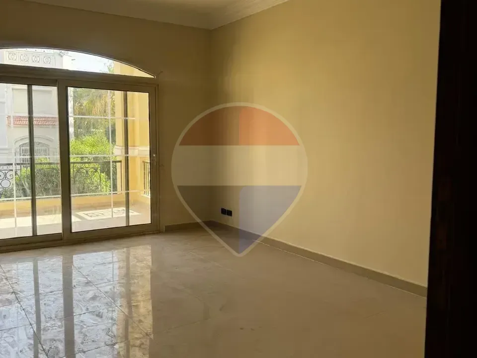 فيلا مستقلة للإيجار في فاونتن بارك – الجولدن سكوير – القاهرة الجديدة