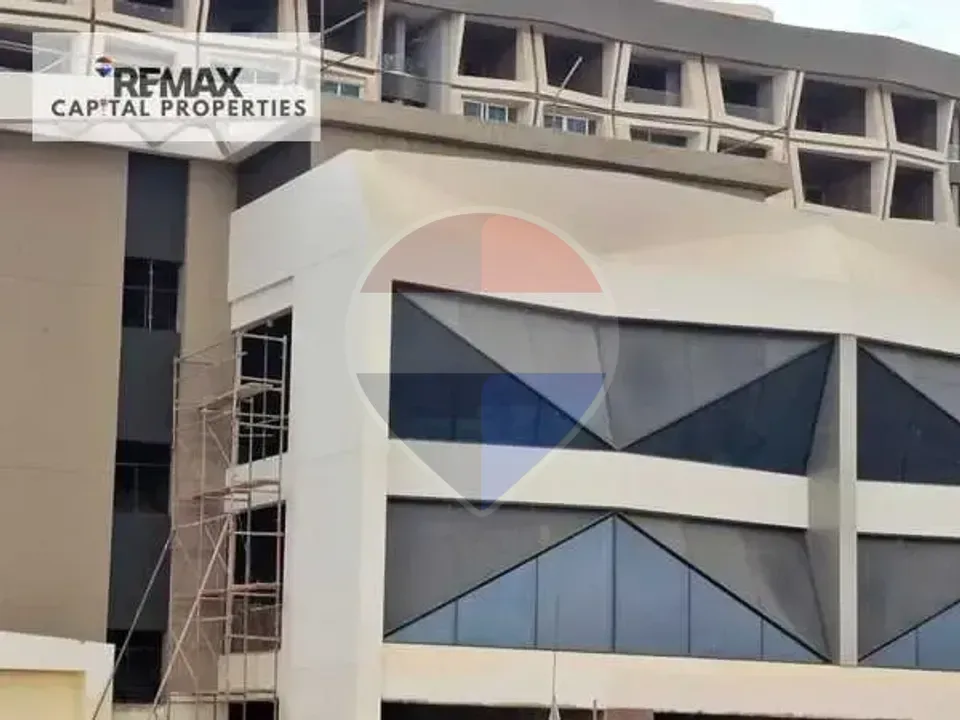 Ready for delivery commercial shop 110m, second floor, corner in the New Administrative Capital
