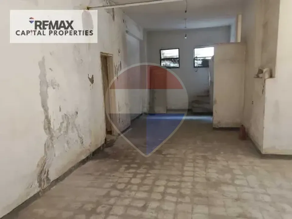 Investment and commercial opportunity for selling a warehouse in the heart of Al-Nahda Al-Jadida.