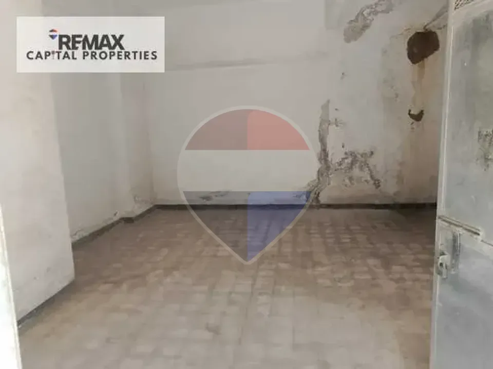 Investment and commercial opportunity for selling a warehouse in the heart of Al-Nahda Al-Jadida.
