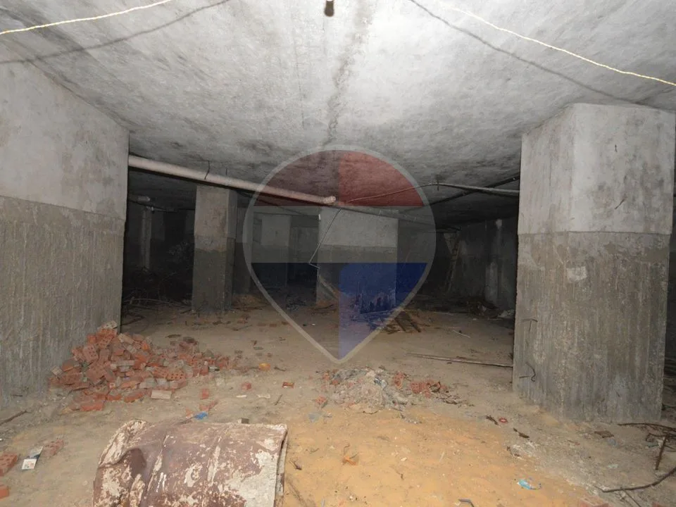 - An opportunity for brand owners, a store area of ​​277 square meters for rent (Brand Building)
