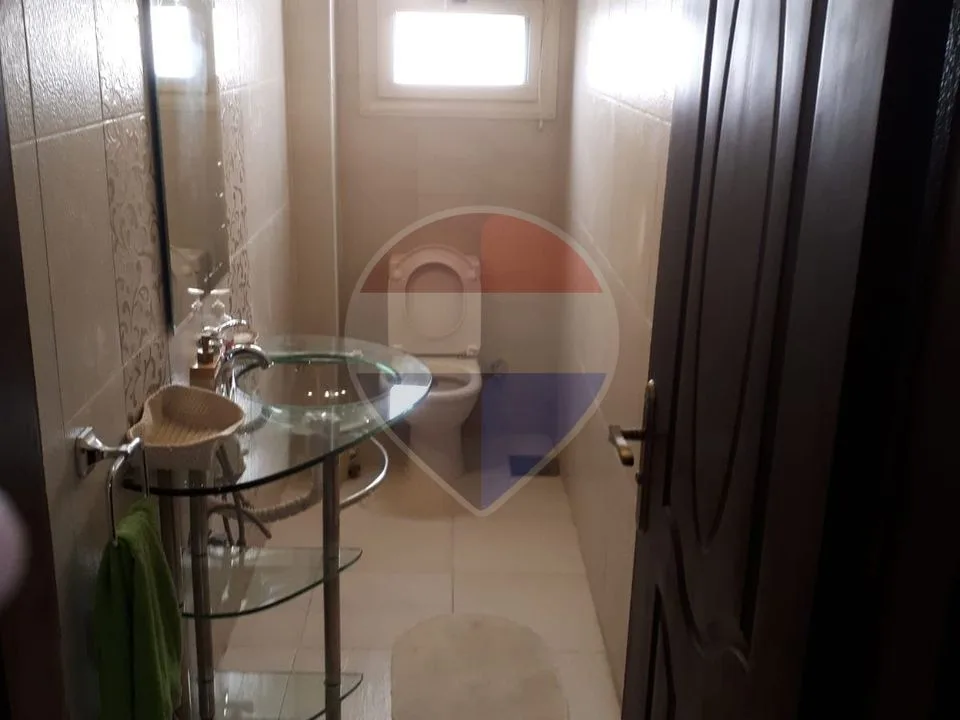 شقة للإيجار في الحي الثالث