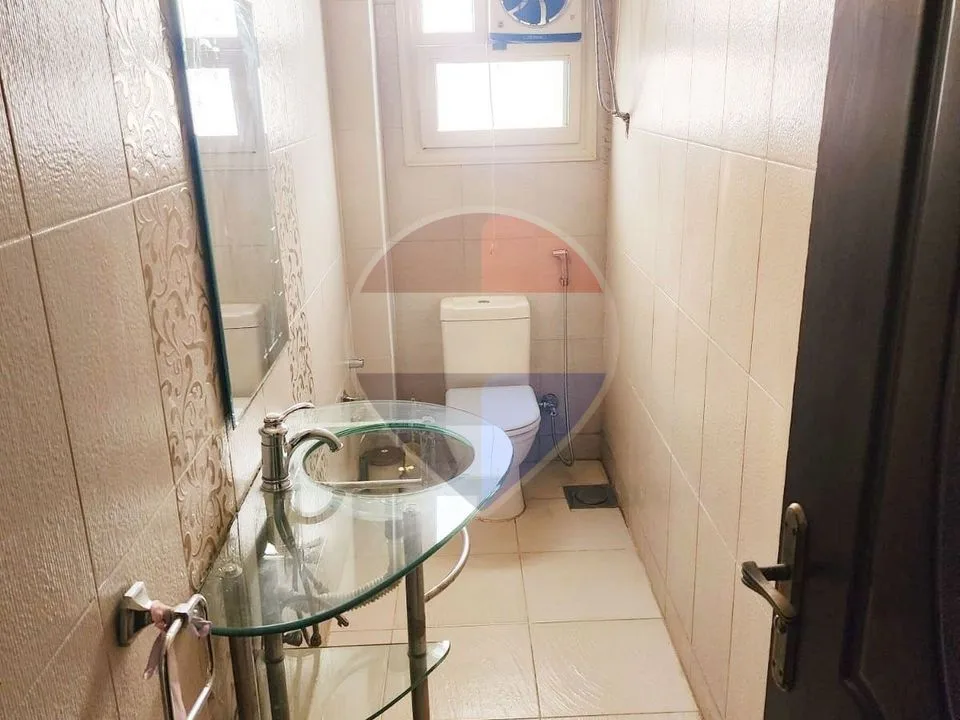 شقة للإيجار في الحي الثالث
