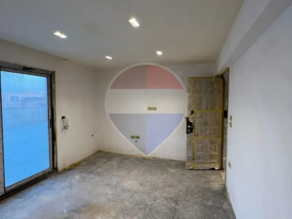 دوبلكس بروف 3/4 تشطيب في كمبوند جرين 5