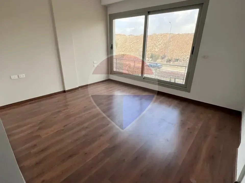 تاون هاوس ميدل تشطيب مودرن اول سكن في بالم باركس