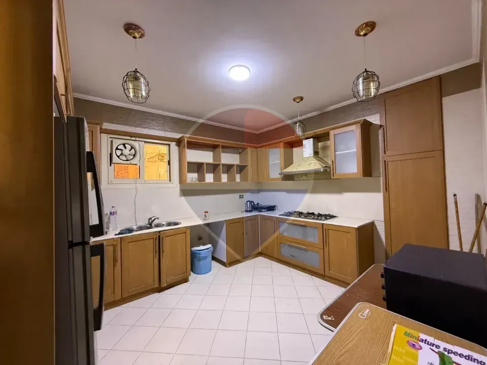 Apartment for Rent in Dreamland with Large Terrace