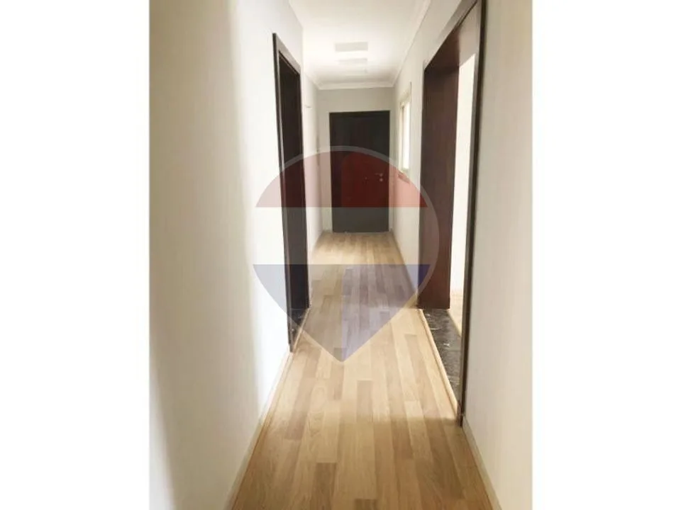 Apartment with kitchen and acs with best price in Jewar