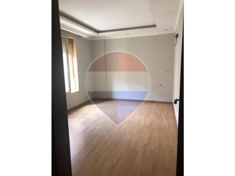 Apartment with kitchen and acs with best price in Jewar