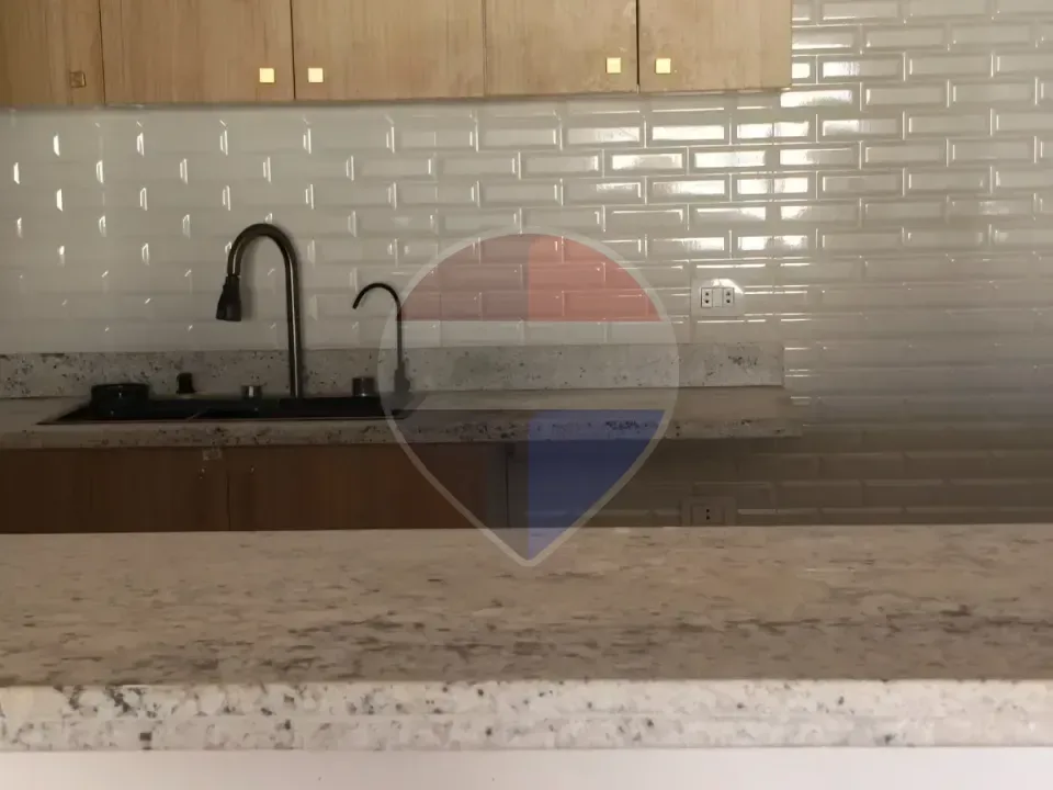 شقة مميزه للايجار بالمطبخ والتكيفات- زايد ريجينسي