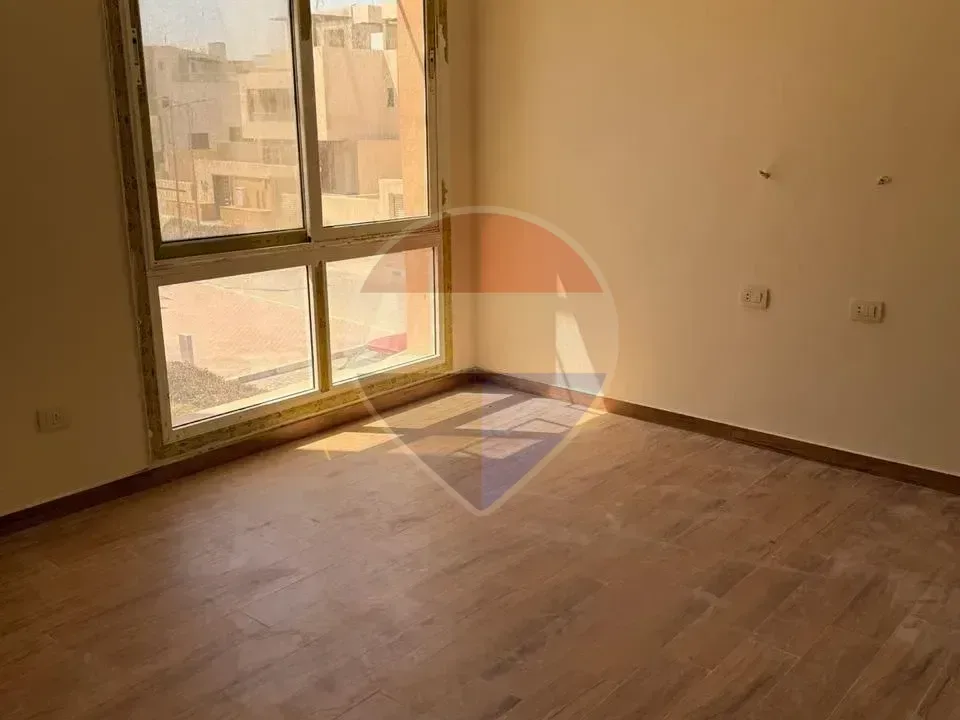شقة 175م للايجار موقع مميز في كمبوند UPville