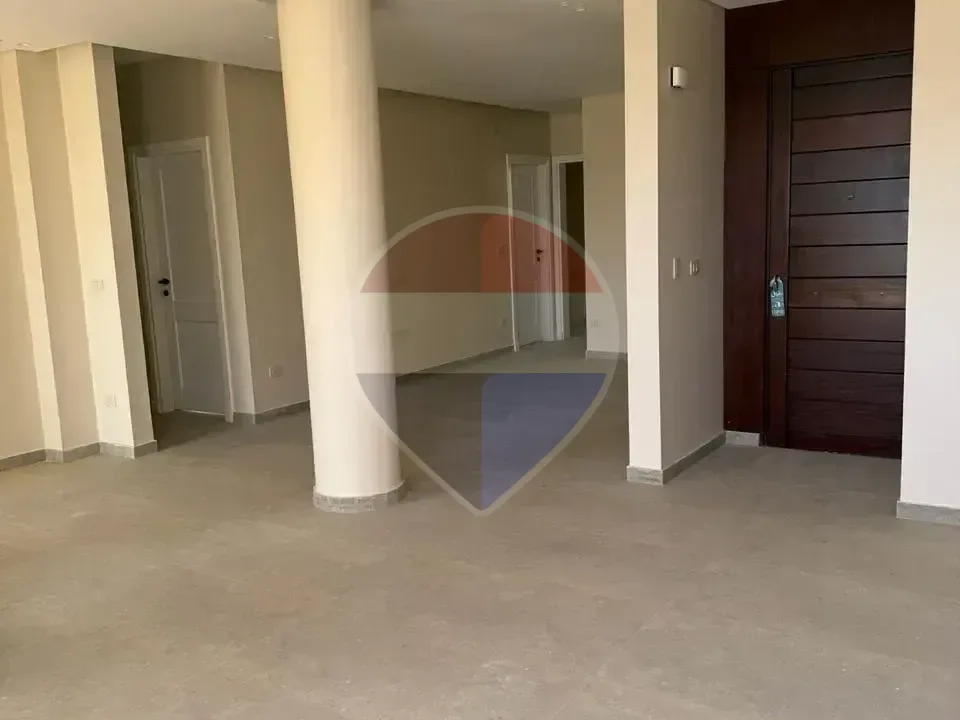 شقة 175م للايجار موقع مميز في كمبوند UPville